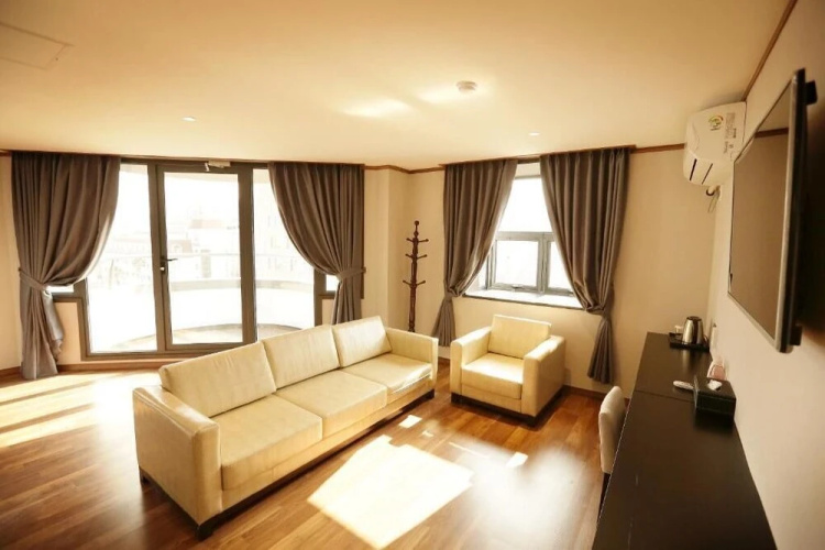 Sunland Hotel
