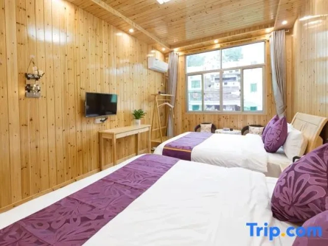 Deluxe Family room