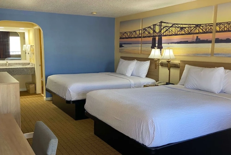 Standard Quadruple room