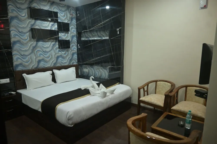 Deluxe Suite