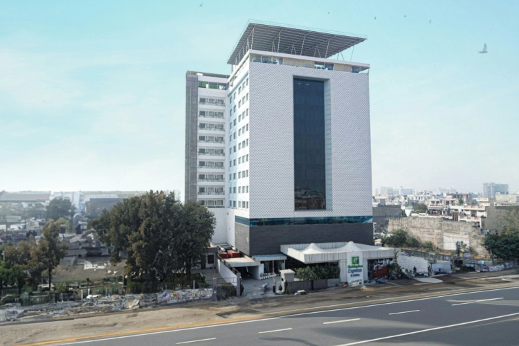 Holiday Inn Express & Suites photo 27