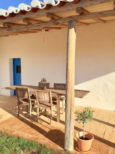 3 Bedrooms Cottage