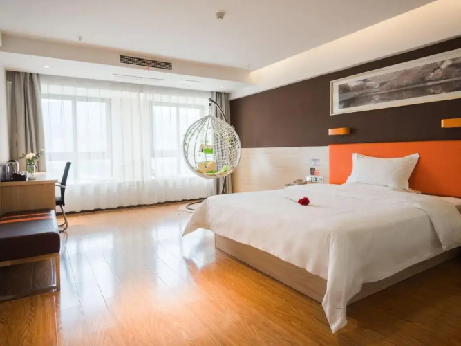 7 Days Premium (Chongqing Baishiyi)