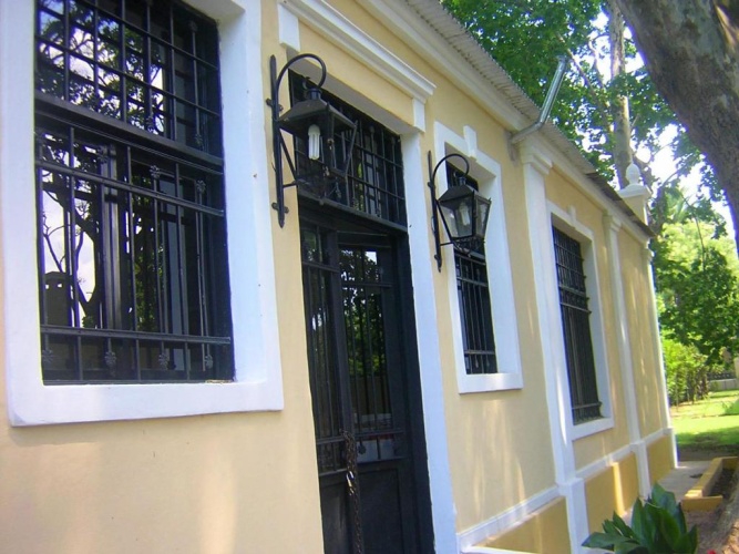 2 Bedrooms Cottage