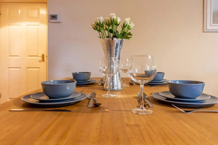 Apartment 4 Hillbrook House, Malvern - Guest Homes