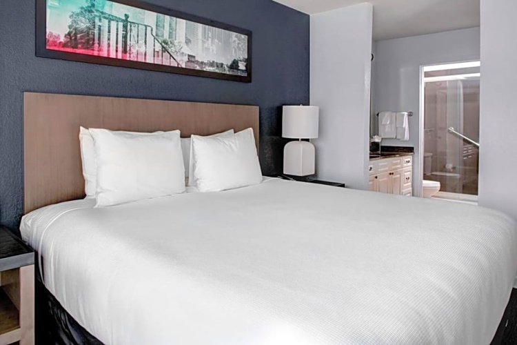 1 Bedroom Double Suite