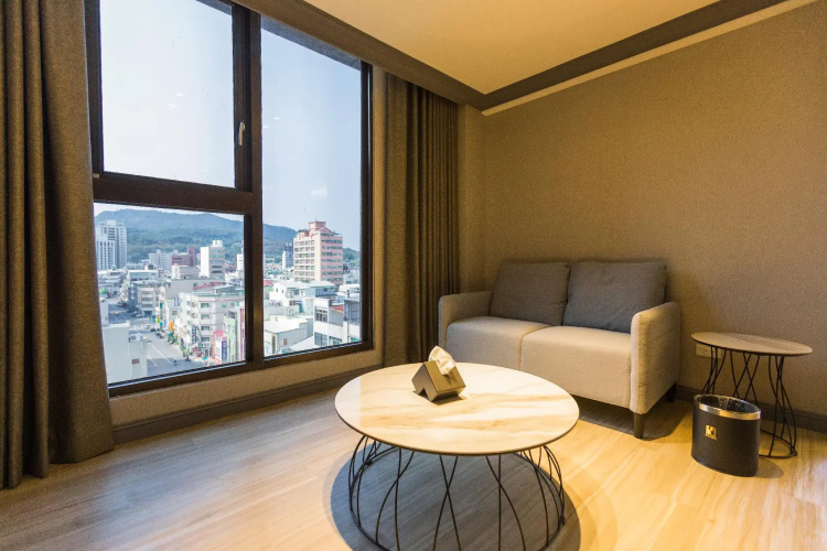 Q21 Hotel