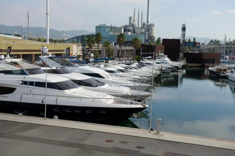Boat Accommodations Barcelona