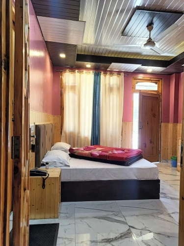 Deluxe Double room with balcony and with mountain view