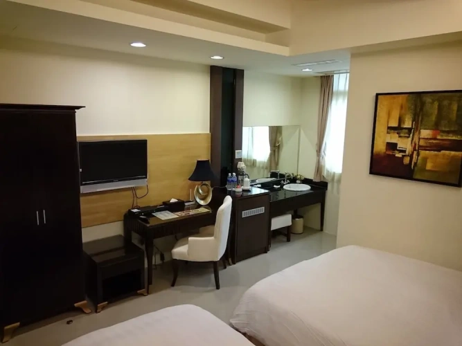 Standard Triple room