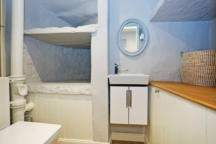 JOIVY Vibrant City Centre 2-bed Apt.