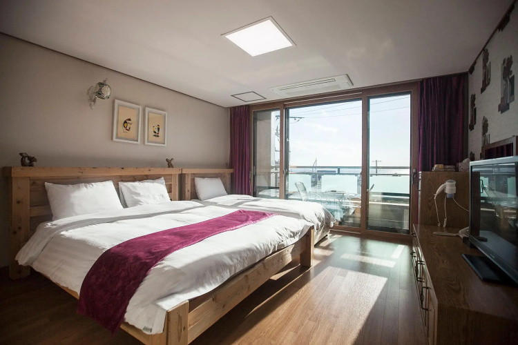 Cheonjiyeon Hotel