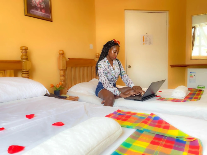 La Flamboyant Hotel