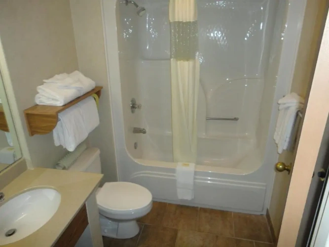 2 Bedrooms Quadruple Suite