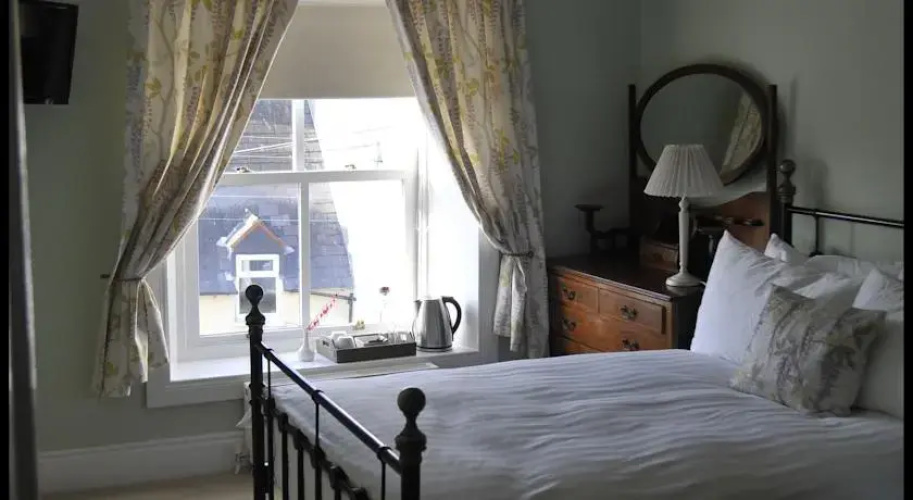 Wisteria House B&B