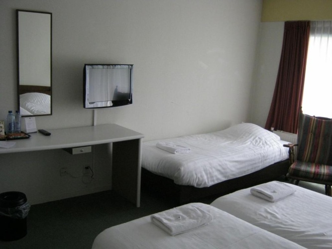 Standard Triple room with balcony