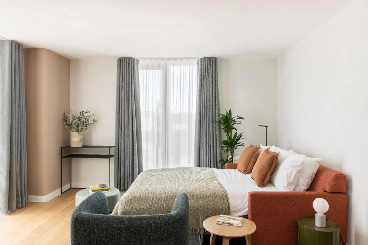 2 Bedrooms Double Suite