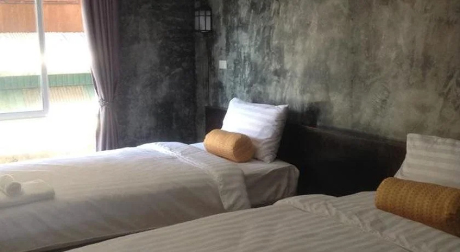 Come Moon Loft Hotel