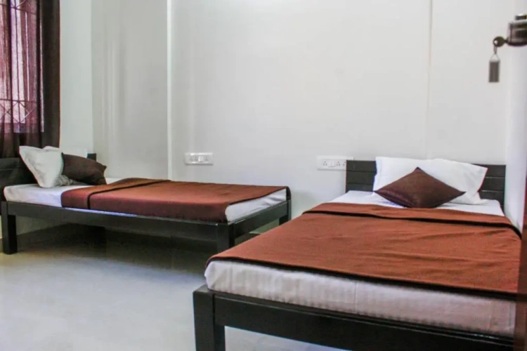 Bed in Dorm (male dorm)