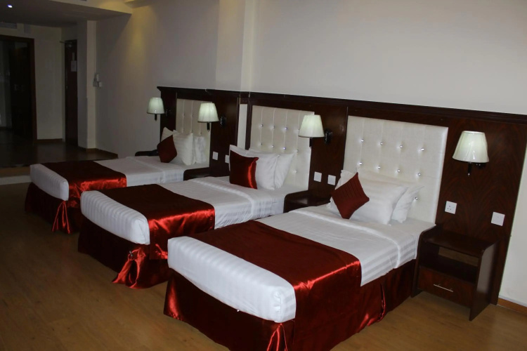Grand Nova Hotel