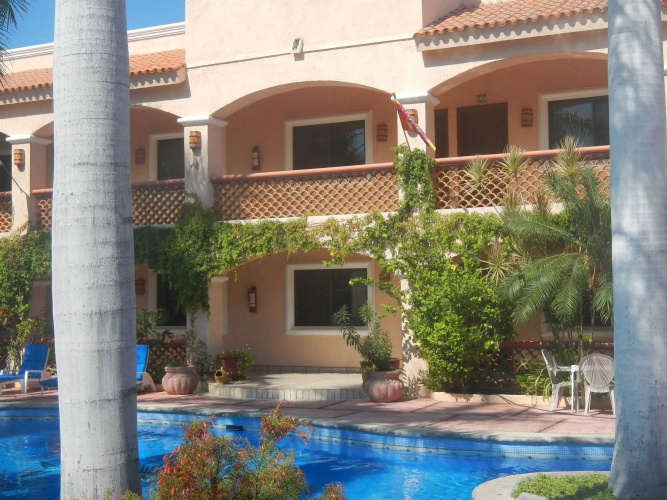Los Barriles Hotel