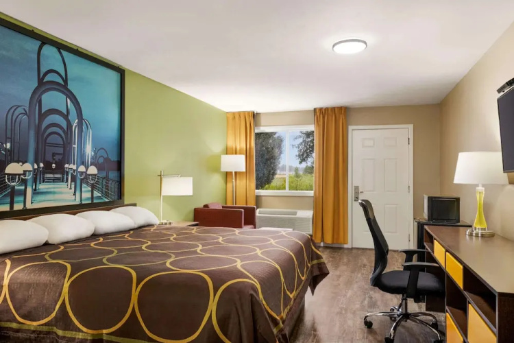 Super 8 Brookhaven
