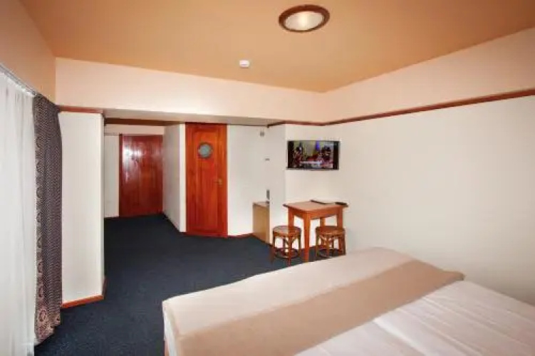 Tauras Center Hotel