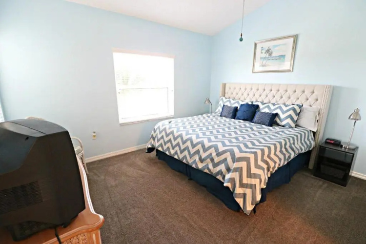 Ocean Village Club L33