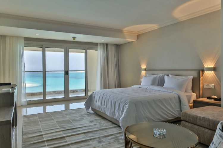 Triumph White Sands
