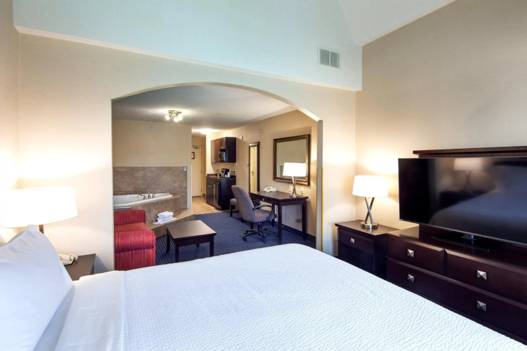 Holiday Inn Express Hotel & Suites Edson by IHG