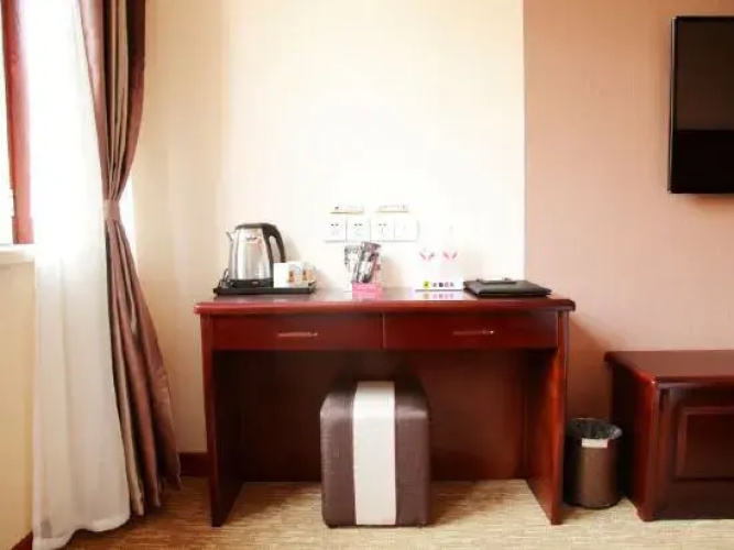 Super 8 Hotel (Dalian Lvshunkou)