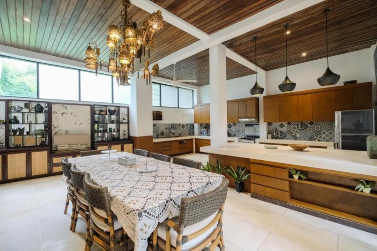 3 Bedrooms Villa