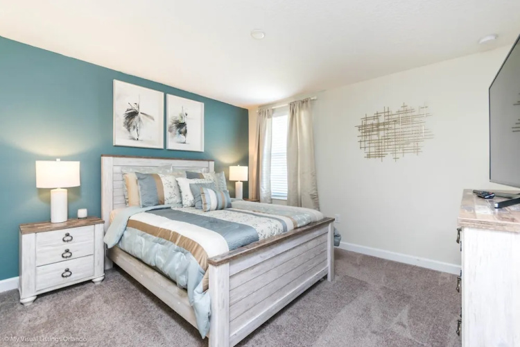 1669 Moonvalley Drive
