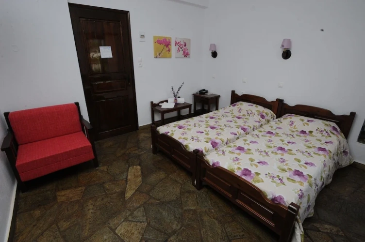 Standard Triple room with balcony