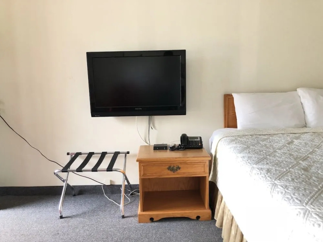 7 Days Inn