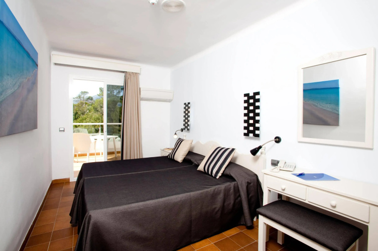 Bahía Suites Camp De Mar