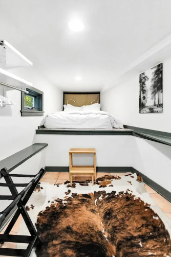 Montlake Studio in Spite House