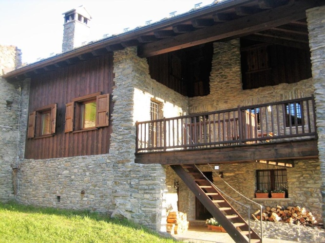 3 Bedrooms Duplex Cottage