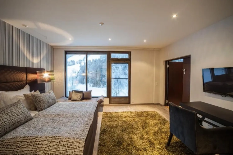 Deluxe Double Suite