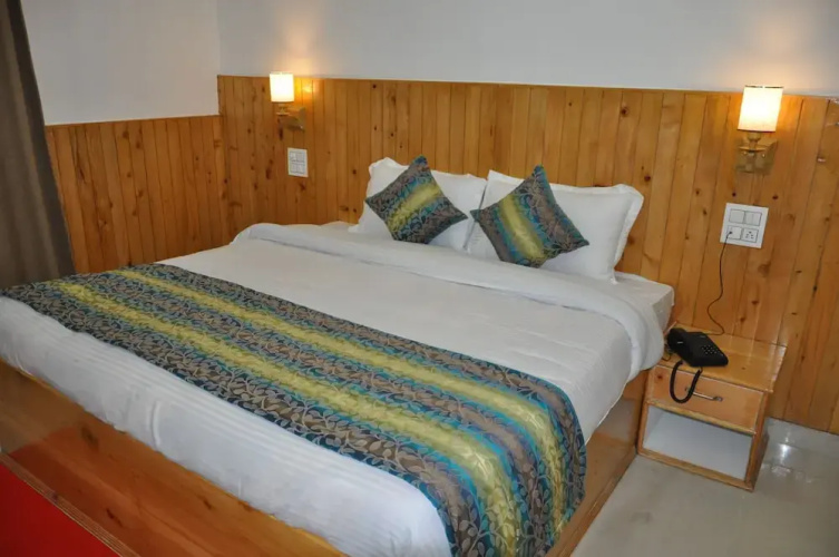 Hotel Aman Palace Kasol