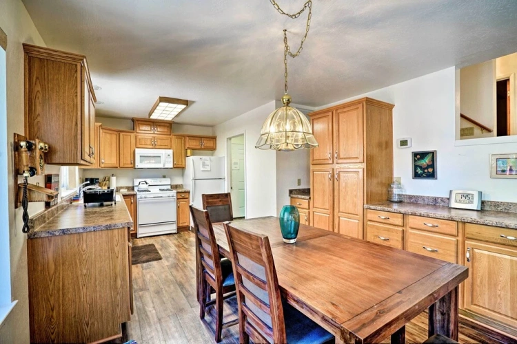 3 Bedrooms Cottage