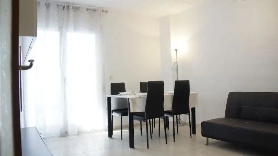 1 Bedroom Apartment with balcony
