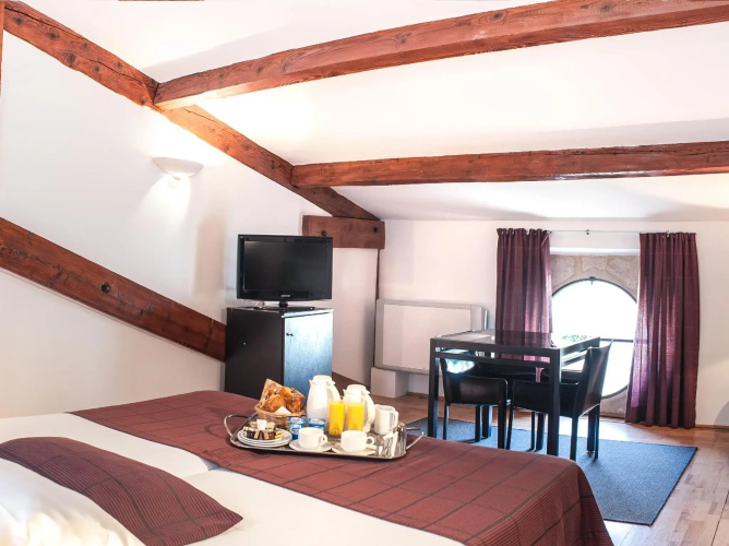 Hotel Cloitre St Louis