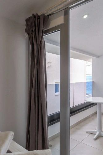 Standard Double room with partial sea view