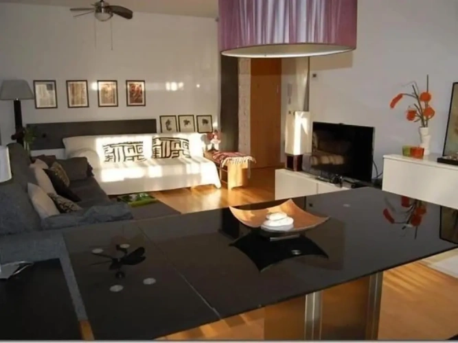 4 Bedrooms Apartment