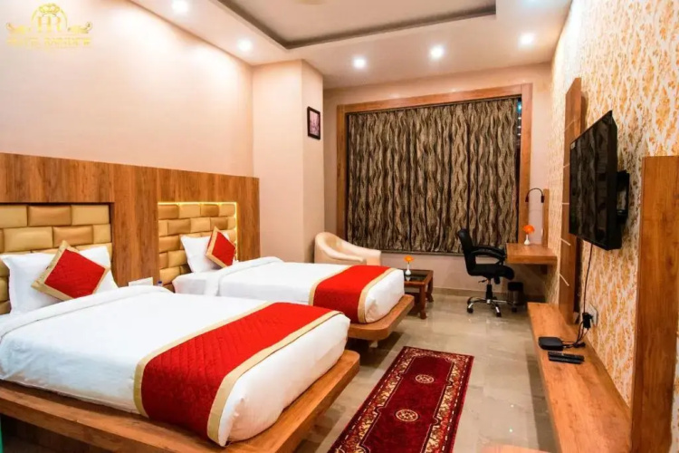 Hotel Raindew
