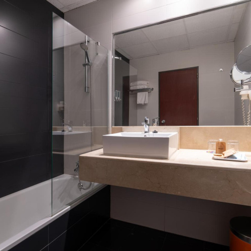 Hotel Chamartin The One photo 11