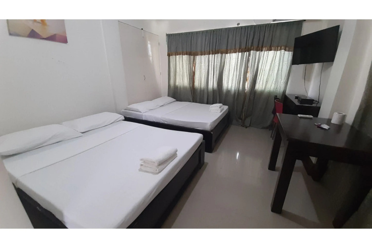 Adelaida Pensionne Hotel