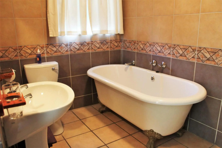 Ngwenya Boutique Hotel