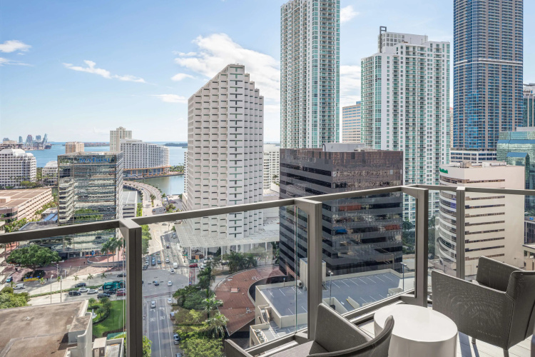 East Miami photo 32